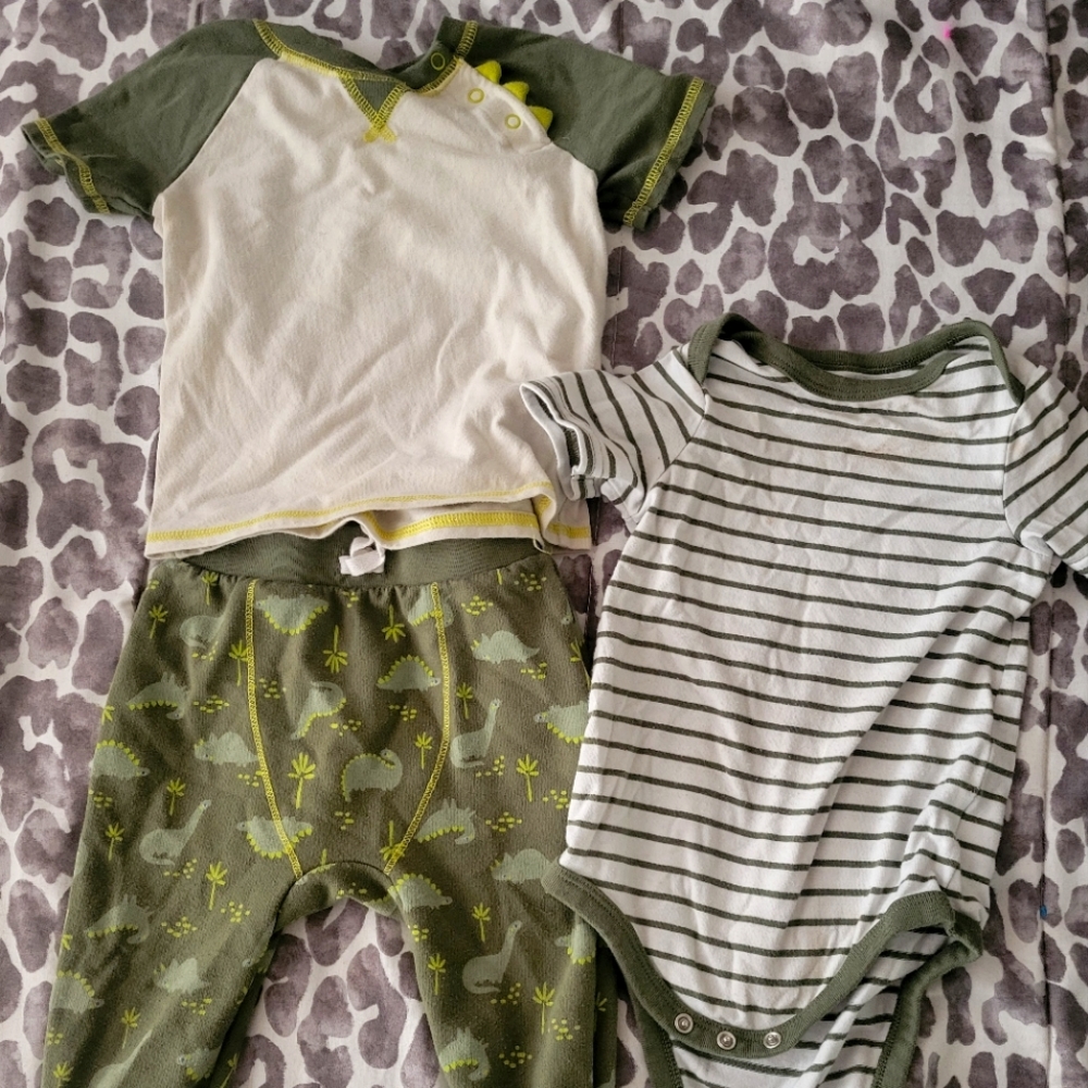 Baby Boy Dino Set